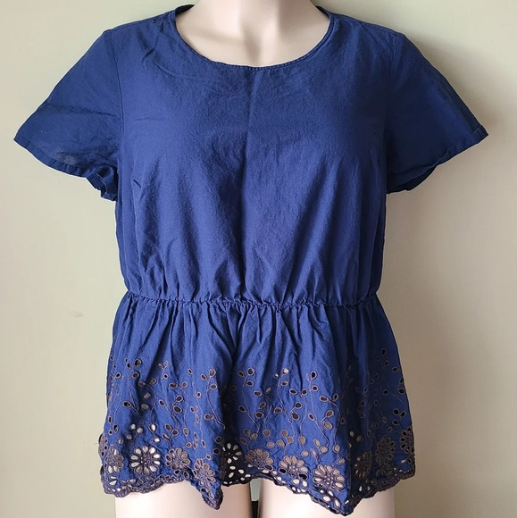 Lane Bryant womens Blouse Sz.18 Embroidered Floral Ruffle blue color - Picture 2 of 14